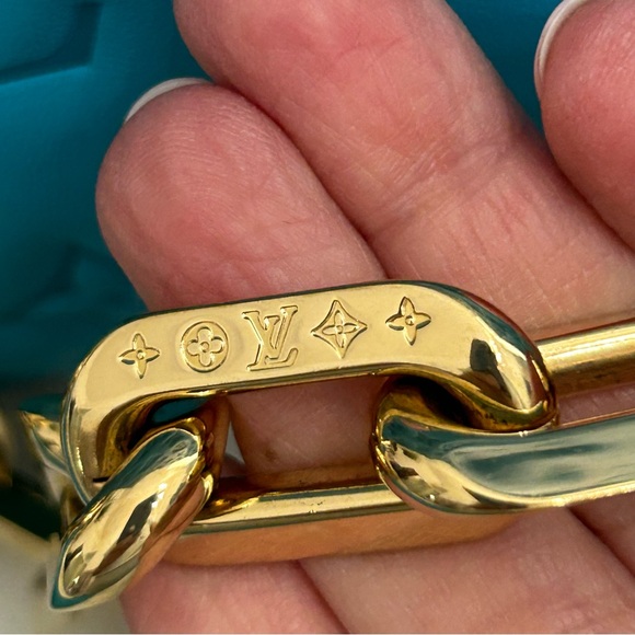 Louis Vuitton RARE Coussin PM in Turquoise - Picture 13 of 16